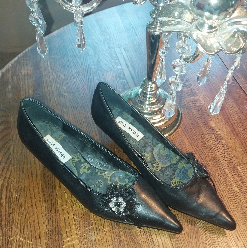 Steve Madden Black Pointed Toe Embellished Pumps 8M